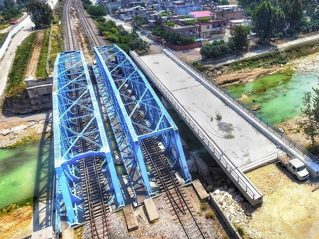 Saatte 200 kilometre hıza ulaşacak trenlerle iki şehir arası 2 saate düşecek 9